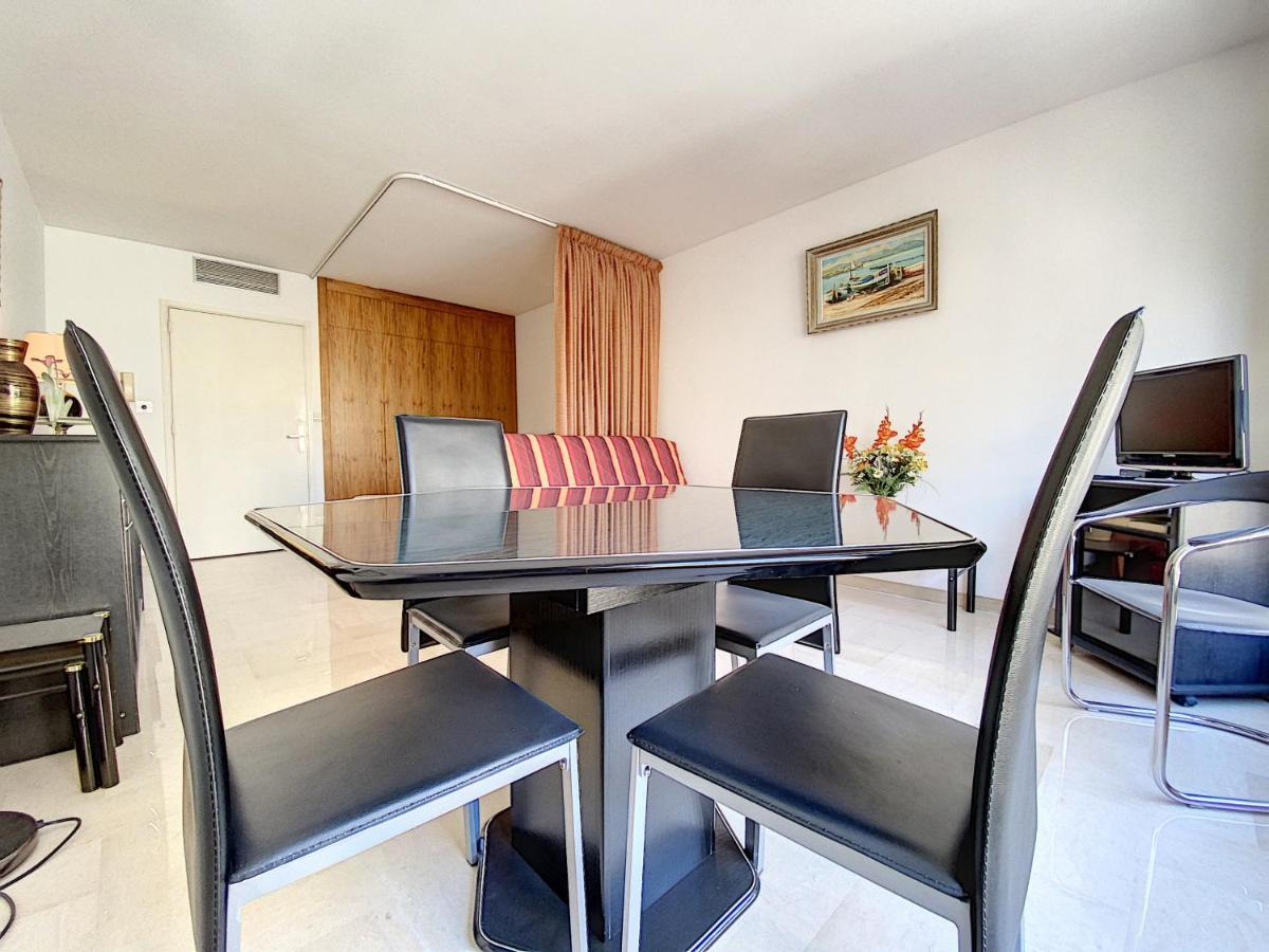 Gray D'albion Bon500 Apartment *
